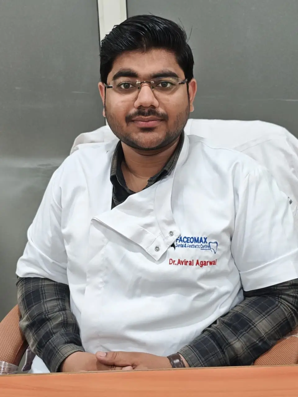 Dr. Aviral Agarwal, Implantologist at Face-O-Max